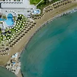 Resort Golden Bay