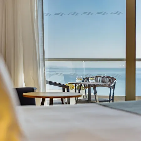 Golden Bay Resort Larnaka