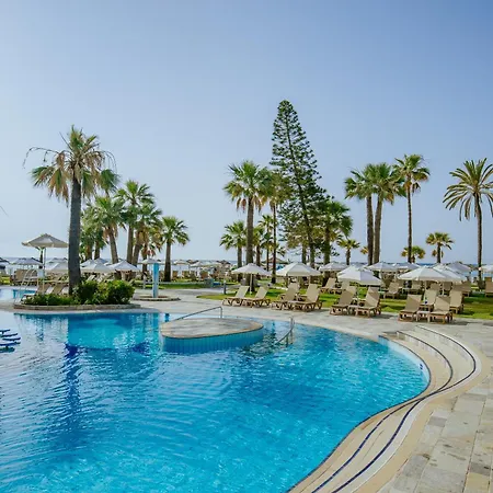 Golden Bay Resort 5*
