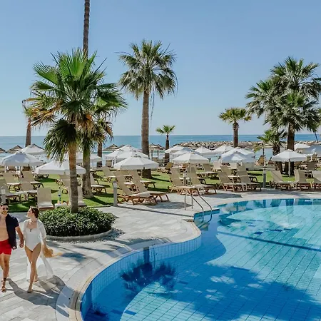Resort Golden Bay Larnaka