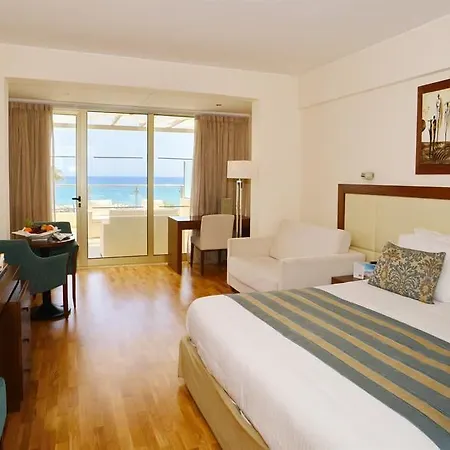 Resort Golden Bay 5*