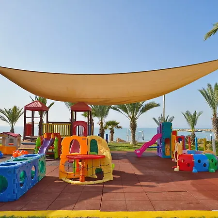 Resort Golden Bay 5*