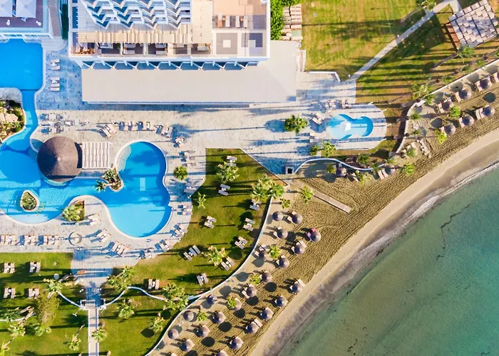 Resort Golden Bay Larnaca