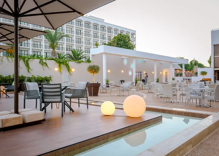 Golden Bay Resort Larnaca