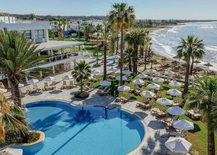 Resort Golden Bay 5*