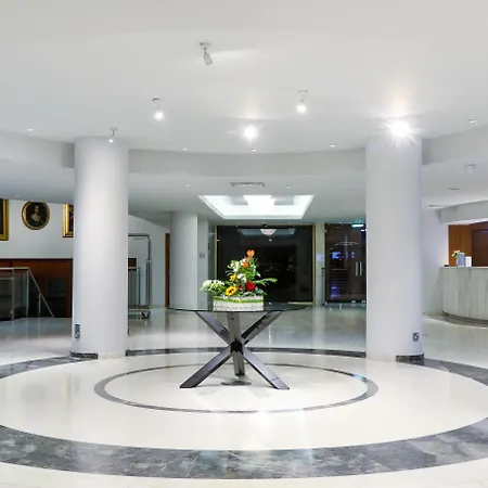 Golden Bay Λάρνακα