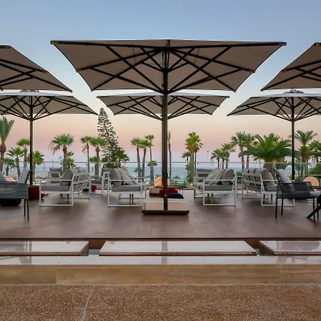 Θέρετρο Golden Bay 5*