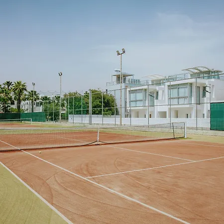 Курортный комплекс Golden Bay