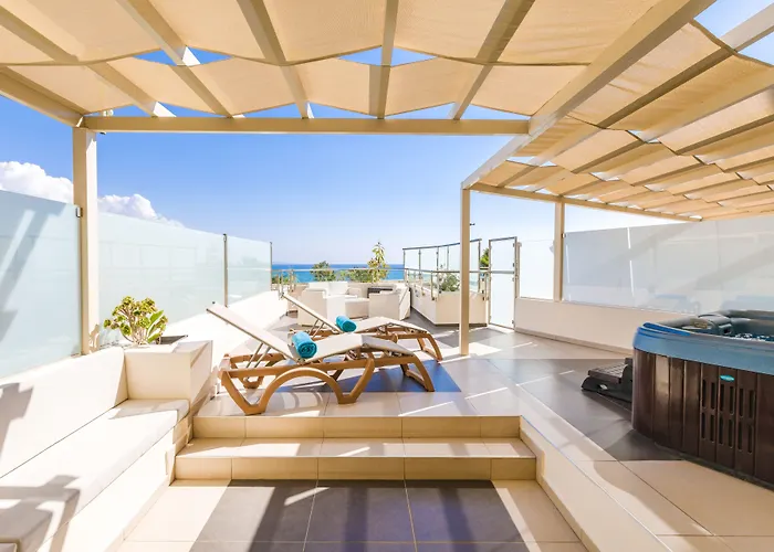 Golden Bay Θέρετρο 5*