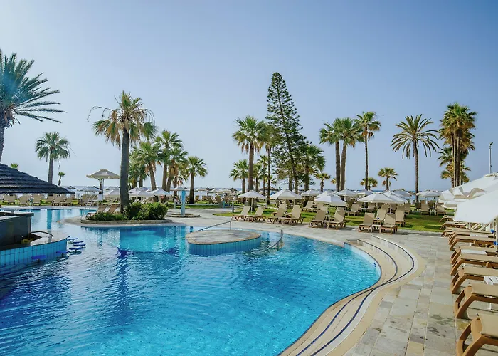 Golden Bay 5* Λάρνακα