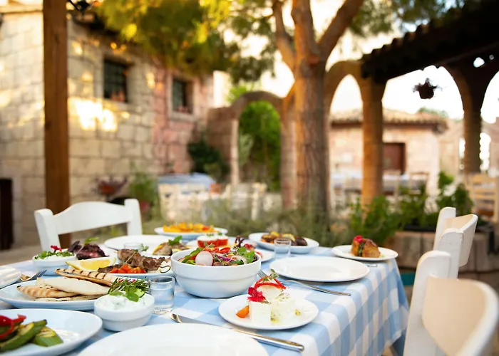 Golden Bay 5* Larnaka