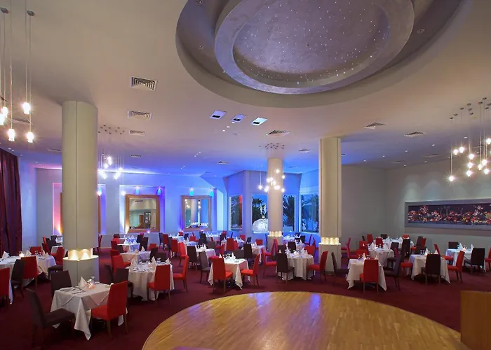 Resort Golden Bay Larnaka