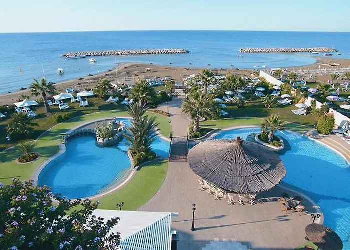 Golden Bay Θέρετρο