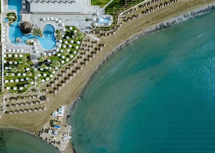 リゾート ゴールデン ベイ ビーチ