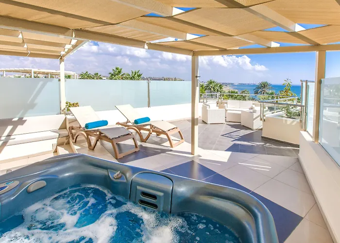 ゴールデン ベイ ビーチ 5* ラルナカ